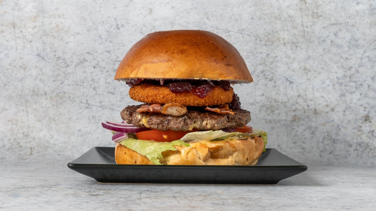 Camembert burger