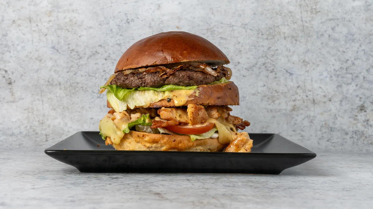 Húsimádó burger (emeletes burger)