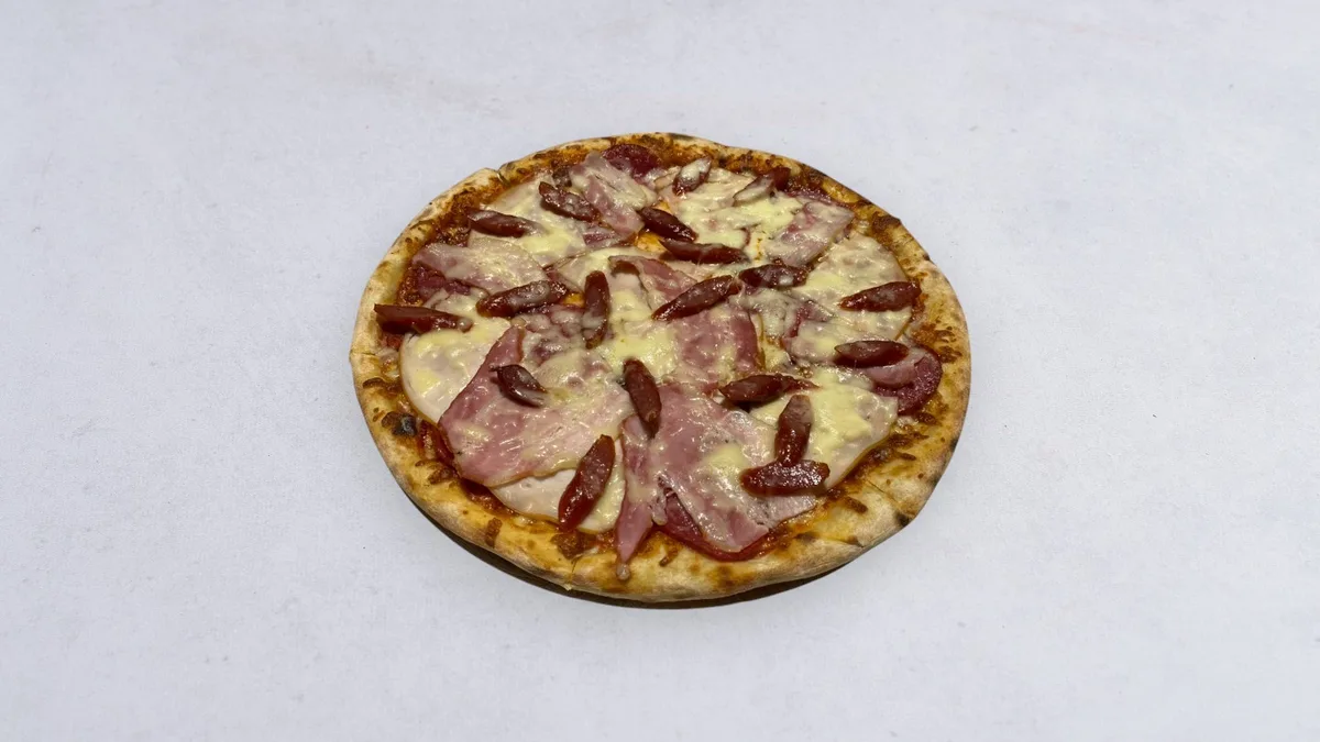 Pizza mięsna