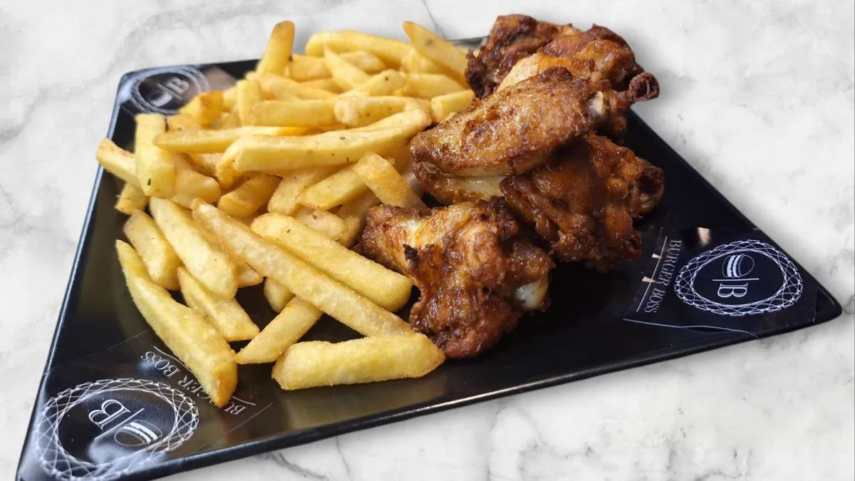 Zestaw pikantny 500g(skrzydełka+frytki)