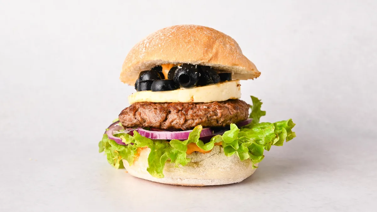 04. Beef Meets Greek Burger