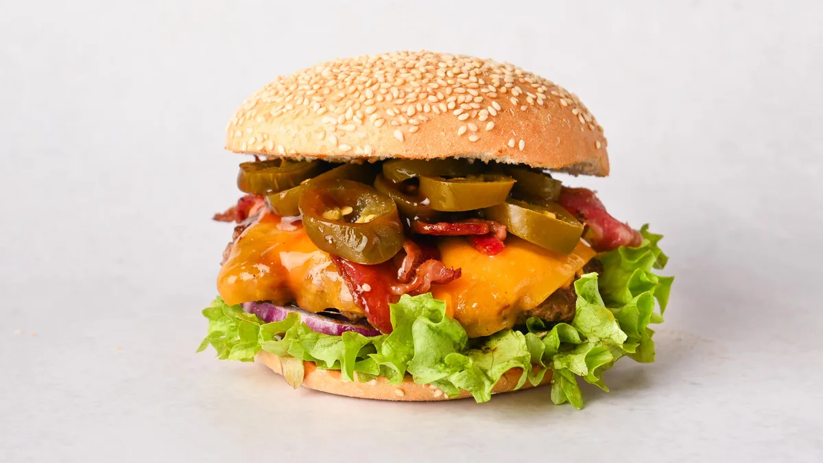 05. Hot BBQ Bacon Burger