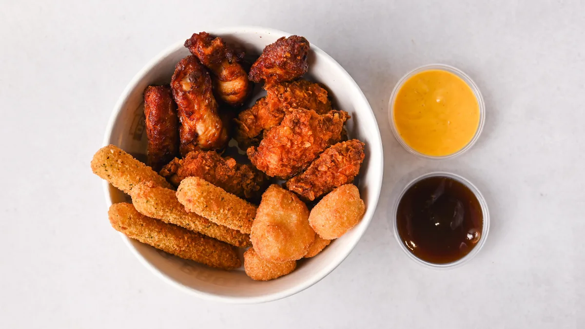 27. Finger Food Box