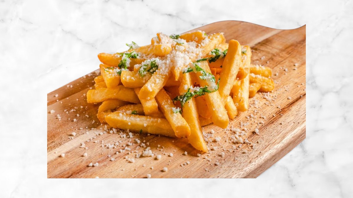 Cartofi prăjiți cu usturoi și parmezan