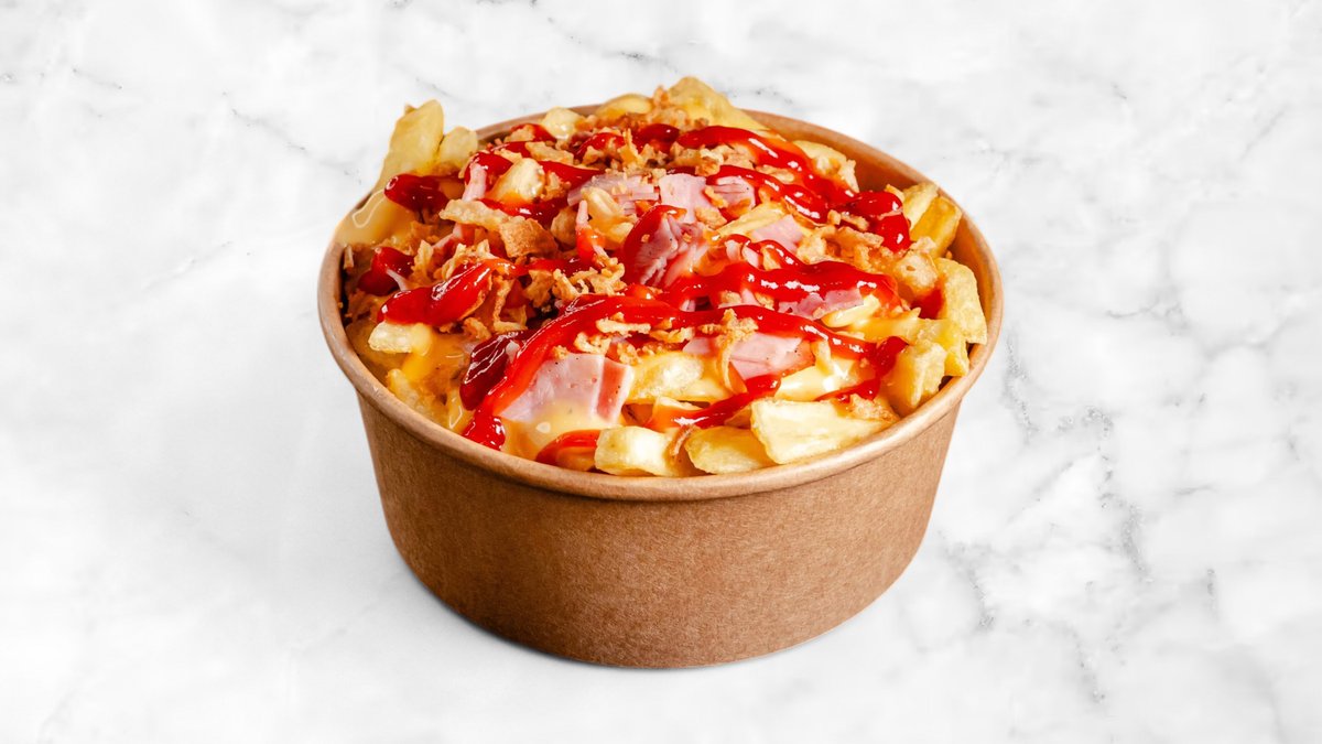 Catofi prăjiți cu ceapă crocantă, bacon , sos cheddar și ketchup
