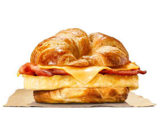 Croissan'wich Huevo Queso Tocino