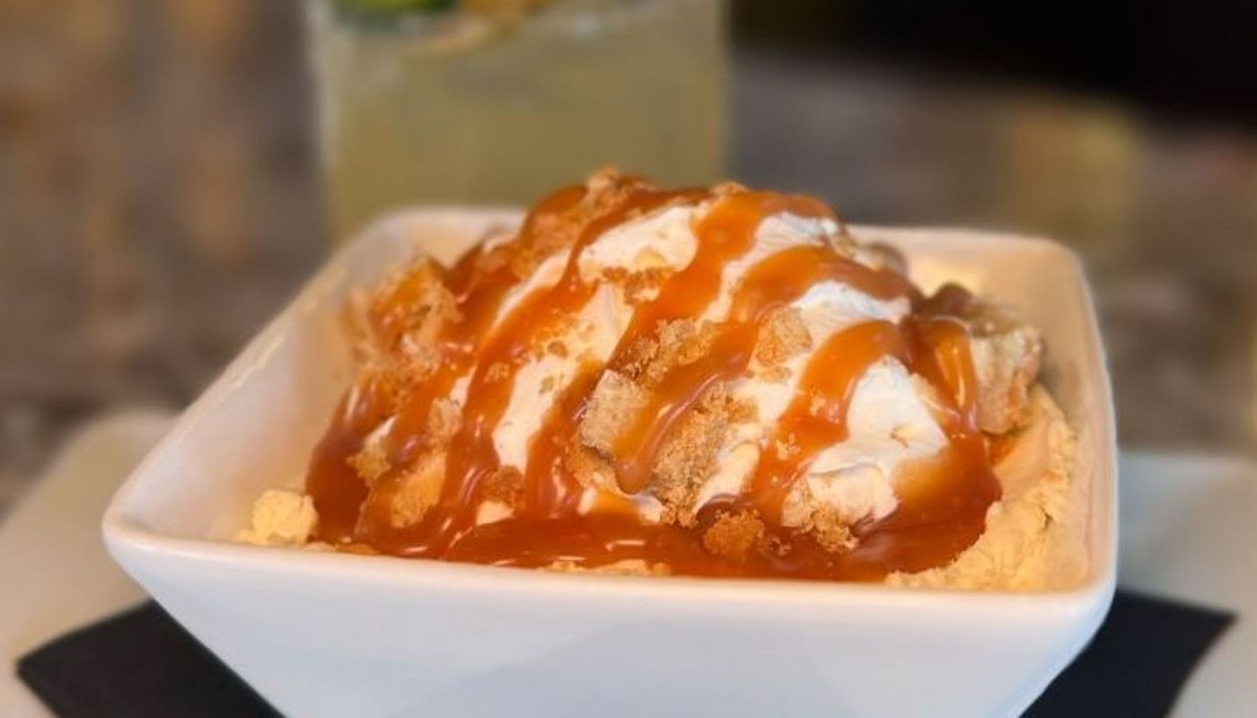 White Chocolate Macadamia Nut Cookie Cheesecake