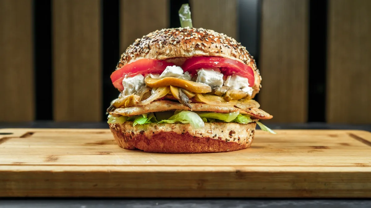 Deluxe chicken burger