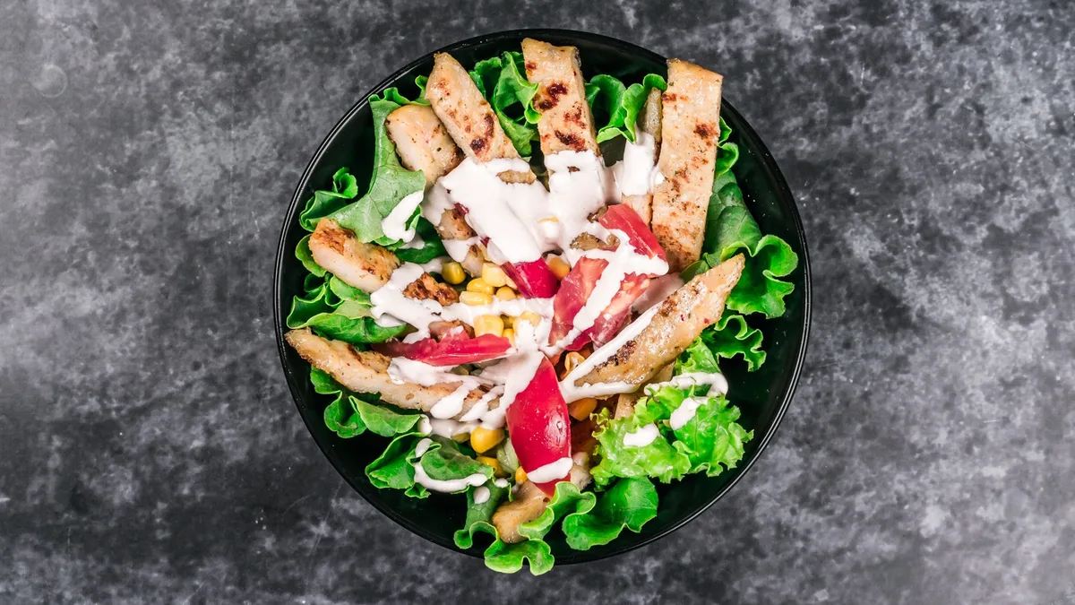 Pileća salata