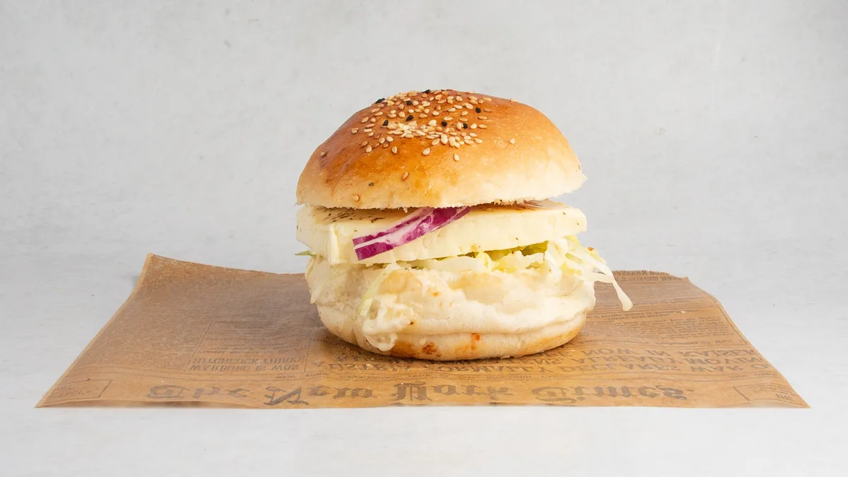 XL Halloumi Burger
