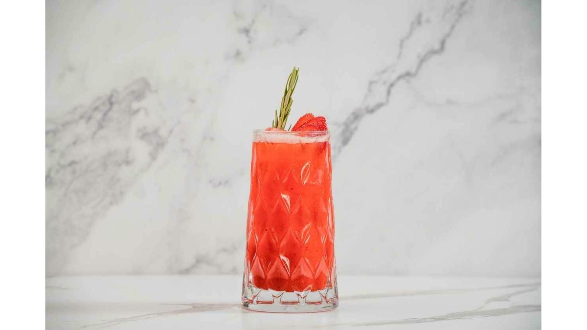 Berry lemonade