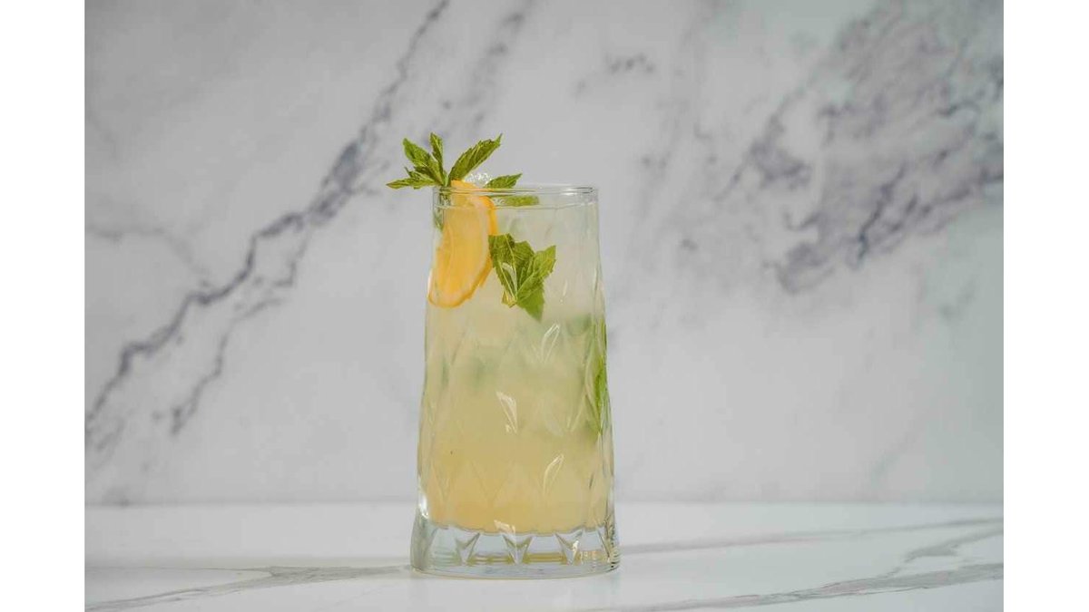 Mint lemonade