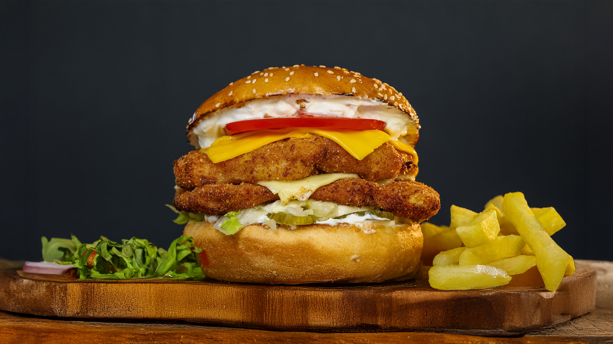 Čiki Čizz Grande + pomfrit