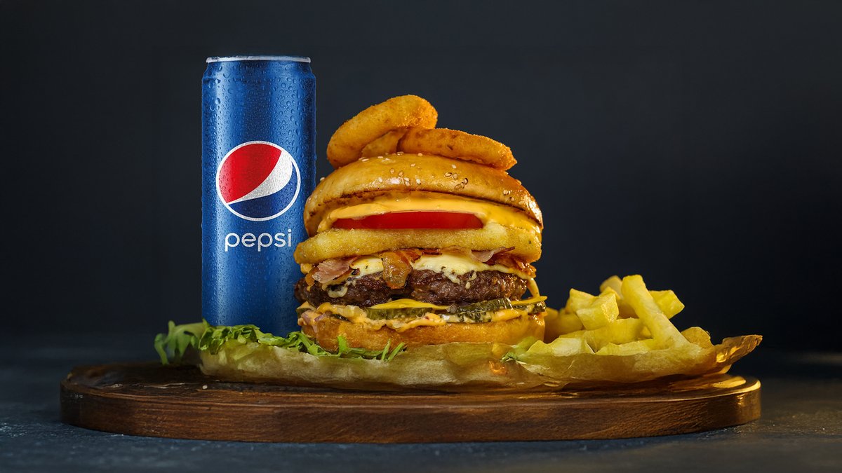 Pepsi + Burgerizza + pomfrit