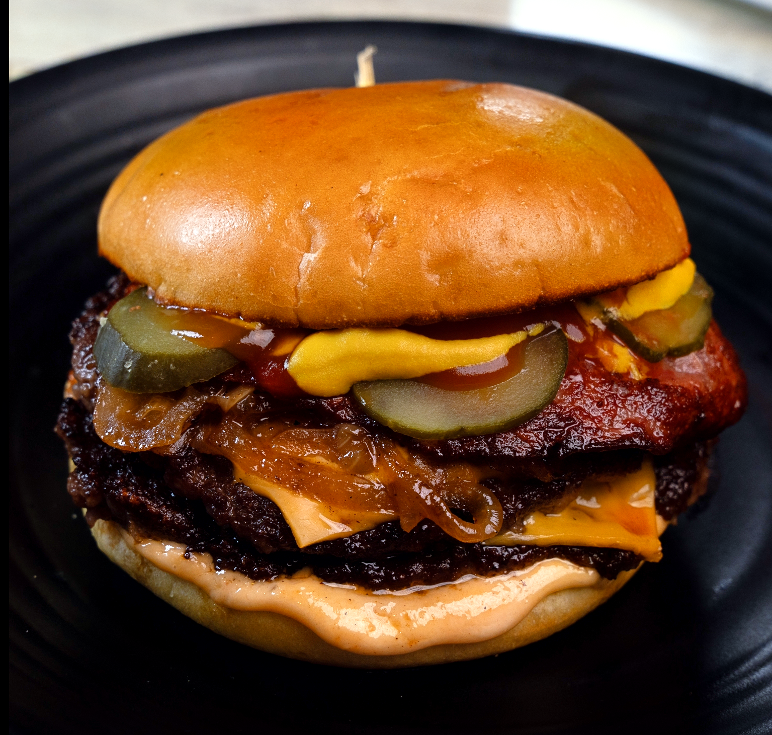 Broadway Deluxe Burger