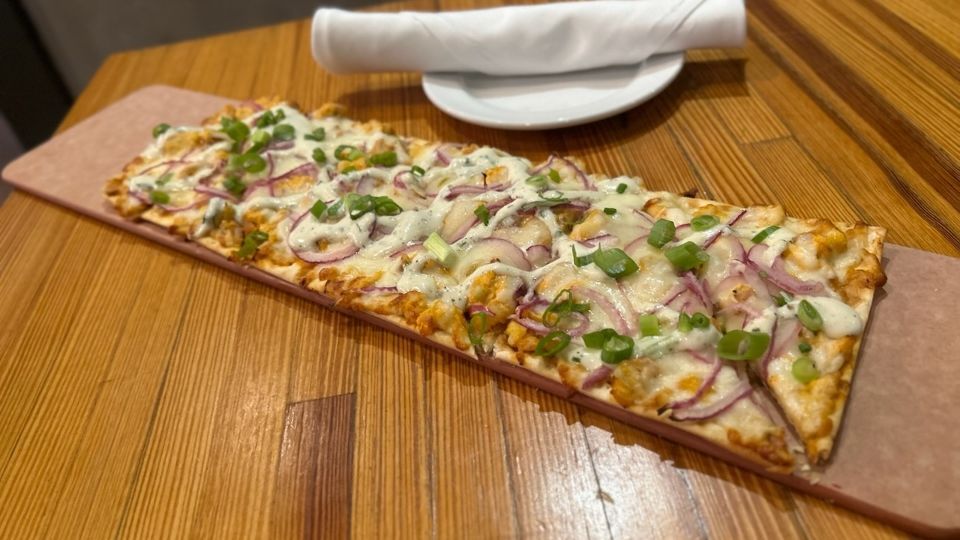Buffalo Chicken Flatbread