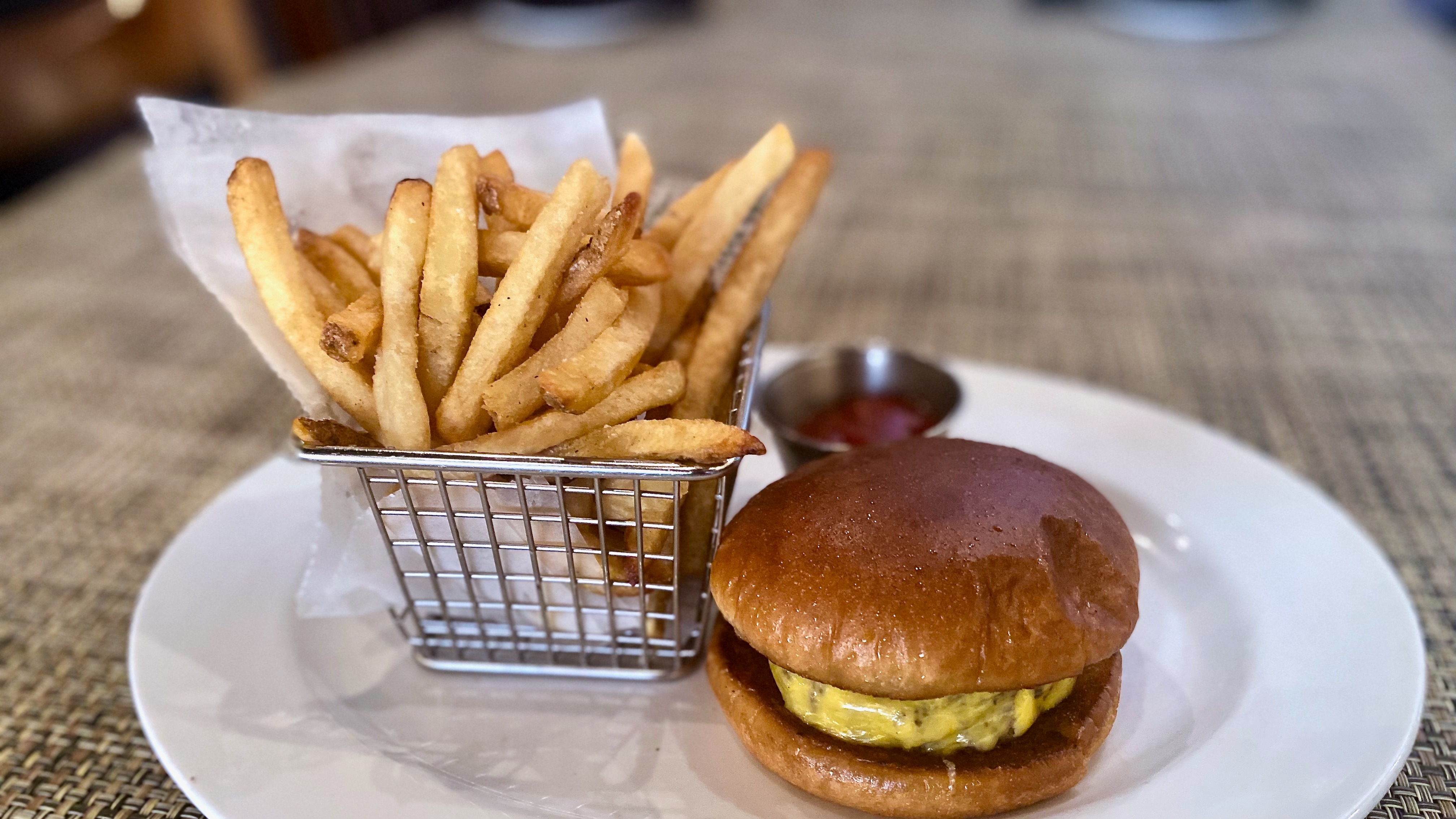 Kids Cheeseburger