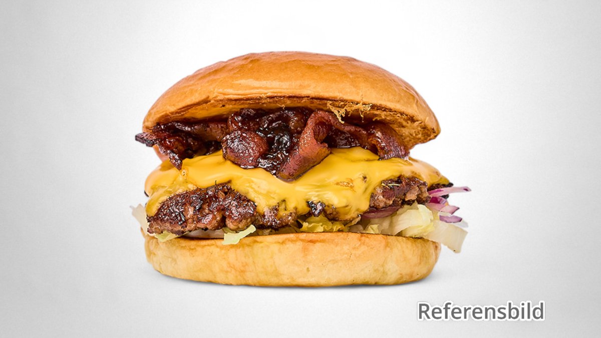 Chicago Bacon Burger
