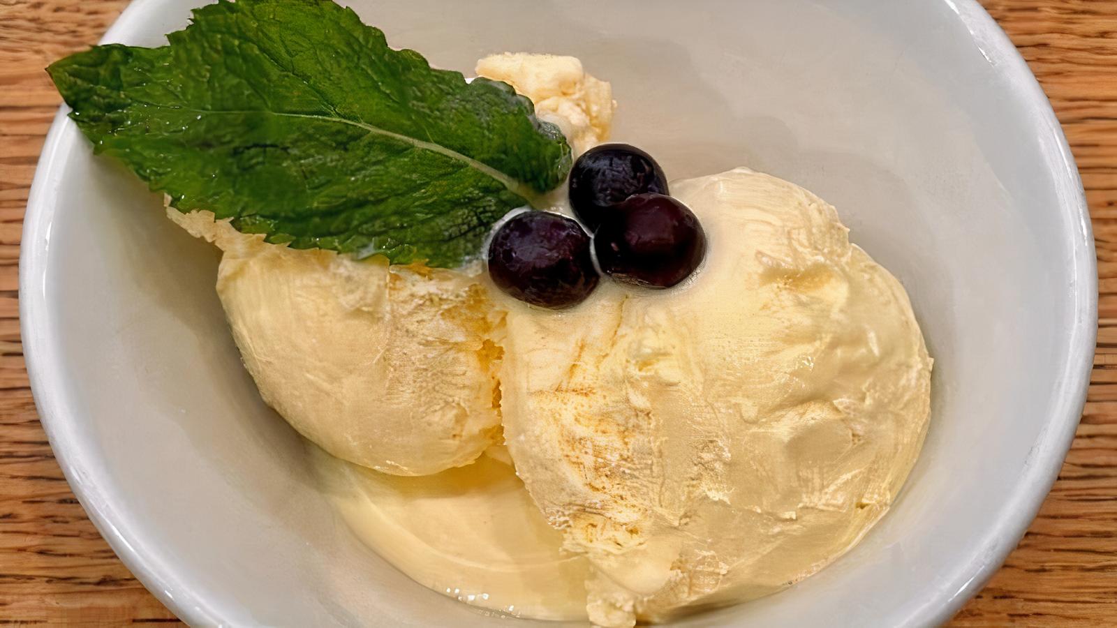 Vanilla Ice Cream Bowl