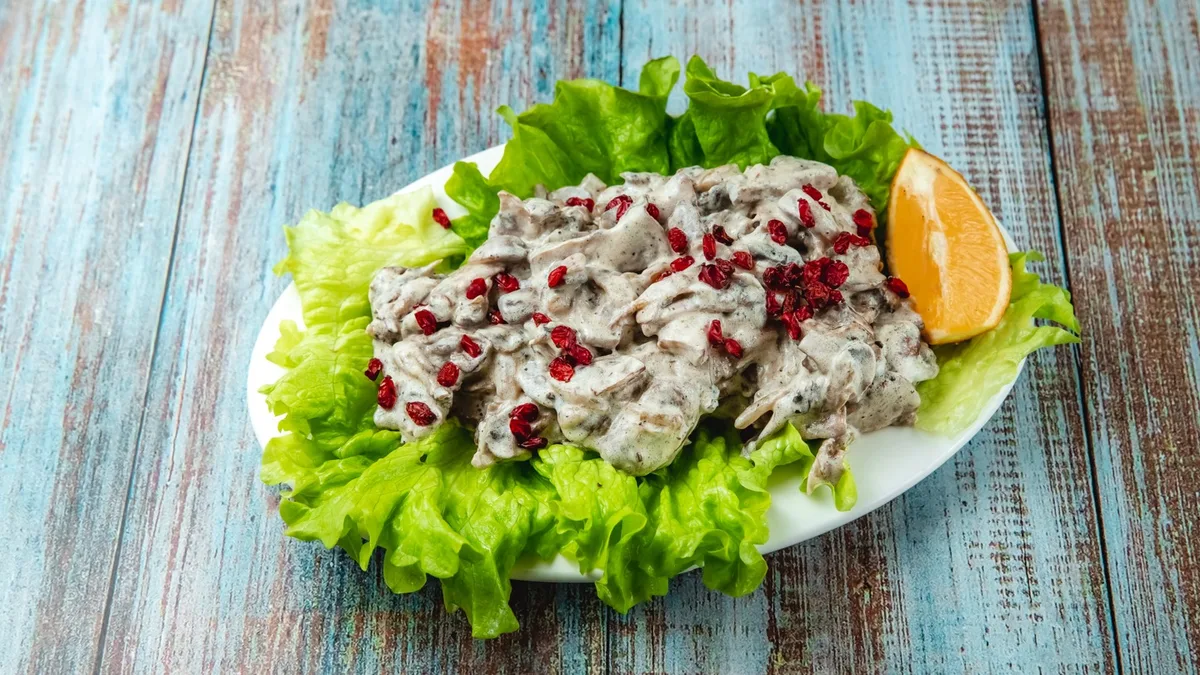 Toyuq Stroganoff + Kartof Fri