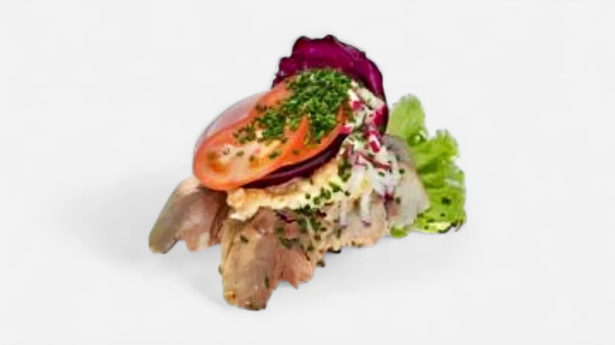 Røget makrel med æg, mayonnaise og løg