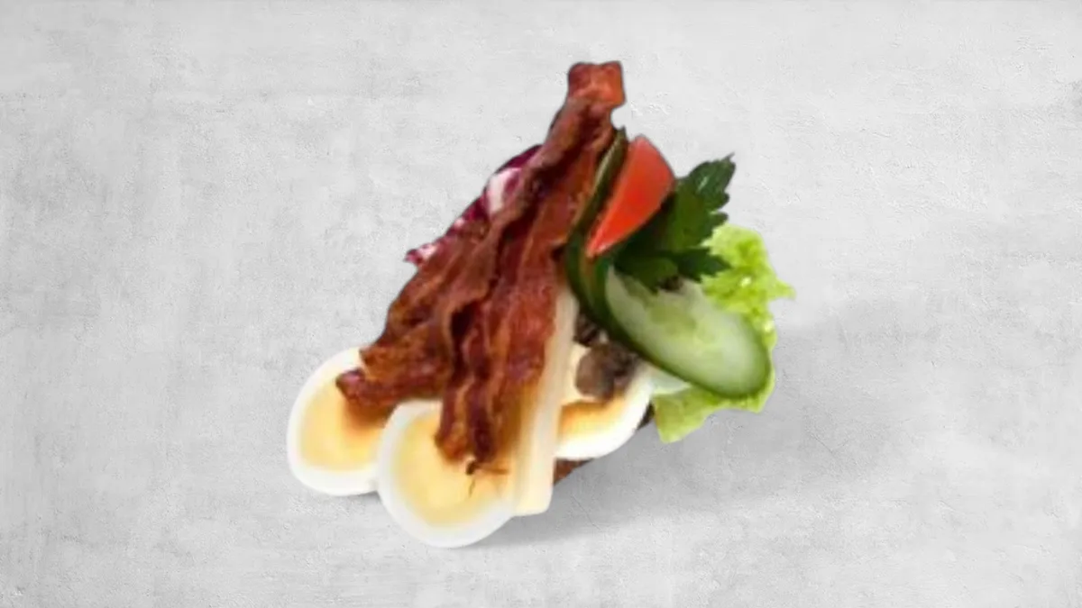 Smørrebrød med Æg karry og Bacon