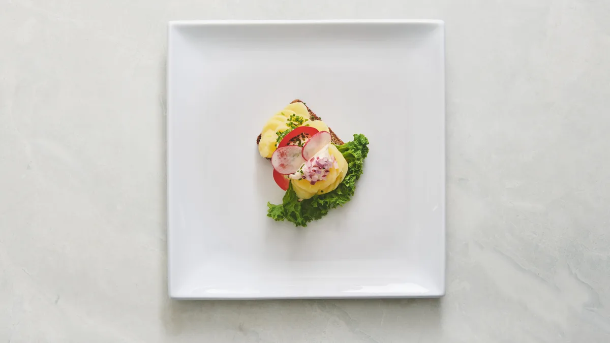 Smørrebrød med kartoffel (V)