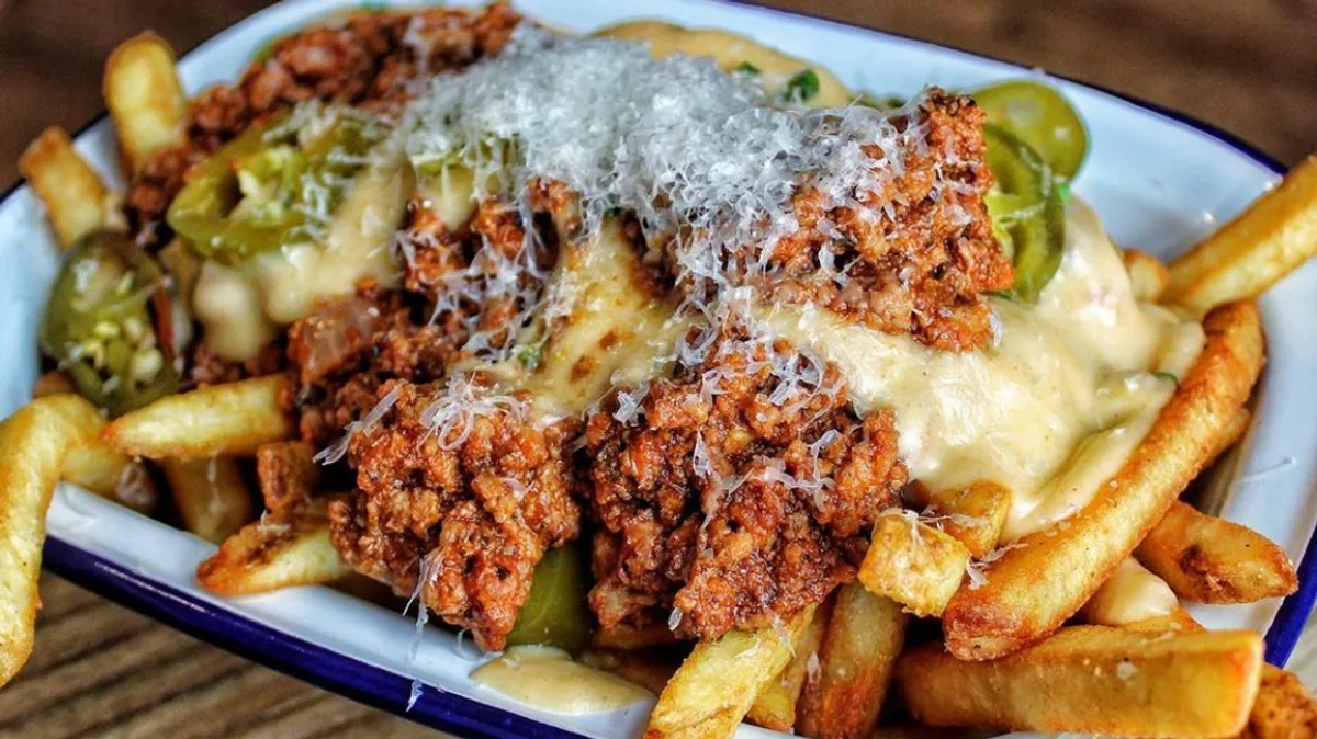 Dirty fries chilli con carne