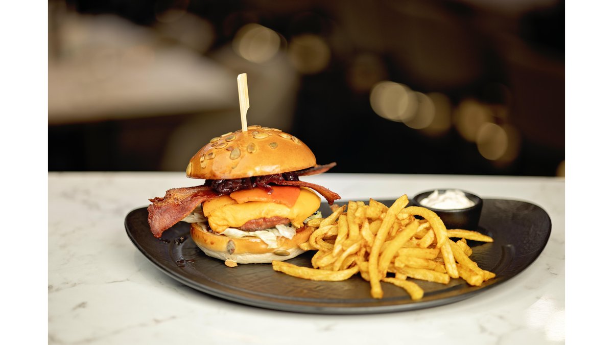 C HOUSE BURGER 550g