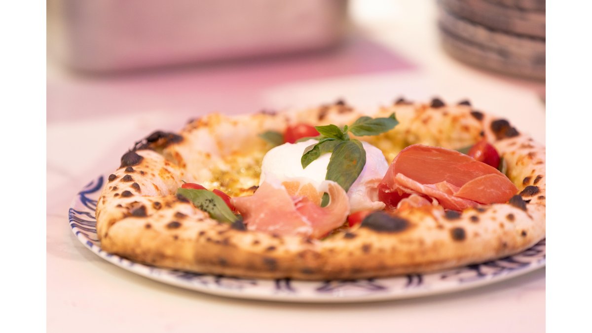 PIZZA BURRATA E CRUDO 500g