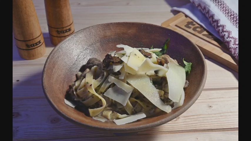TAGLIATELLE CU HRIBI ȘI TRUFE PROASPETE 380g