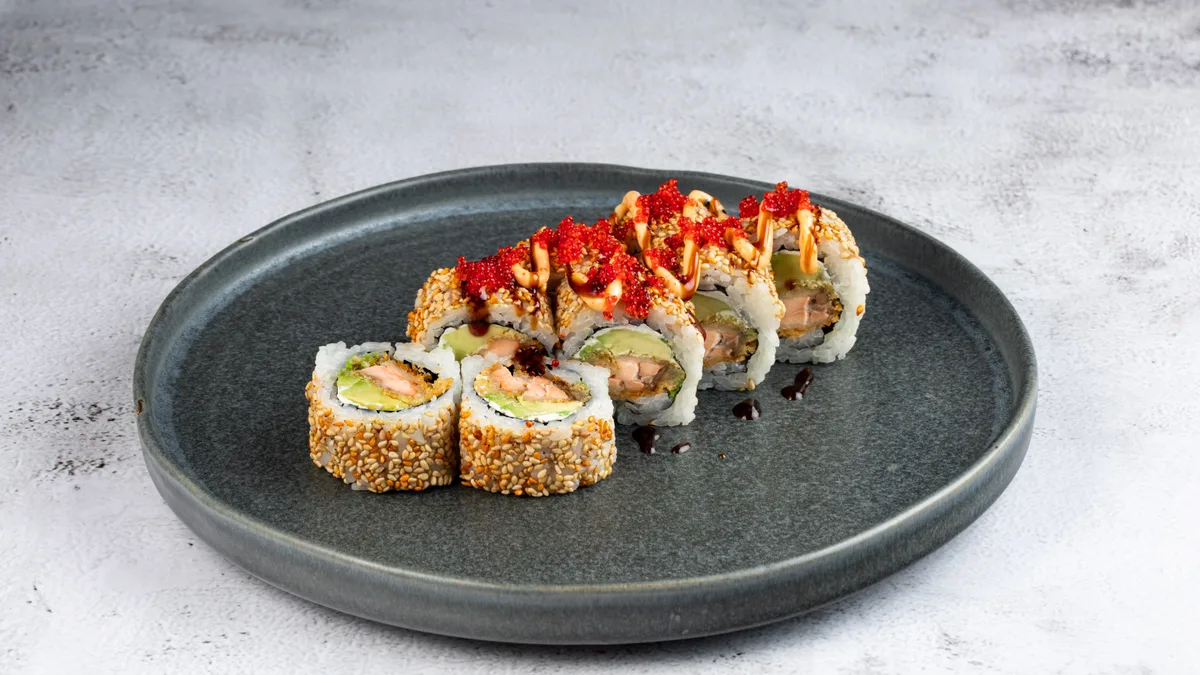 21C. Uramaki Red Dynamite Roll