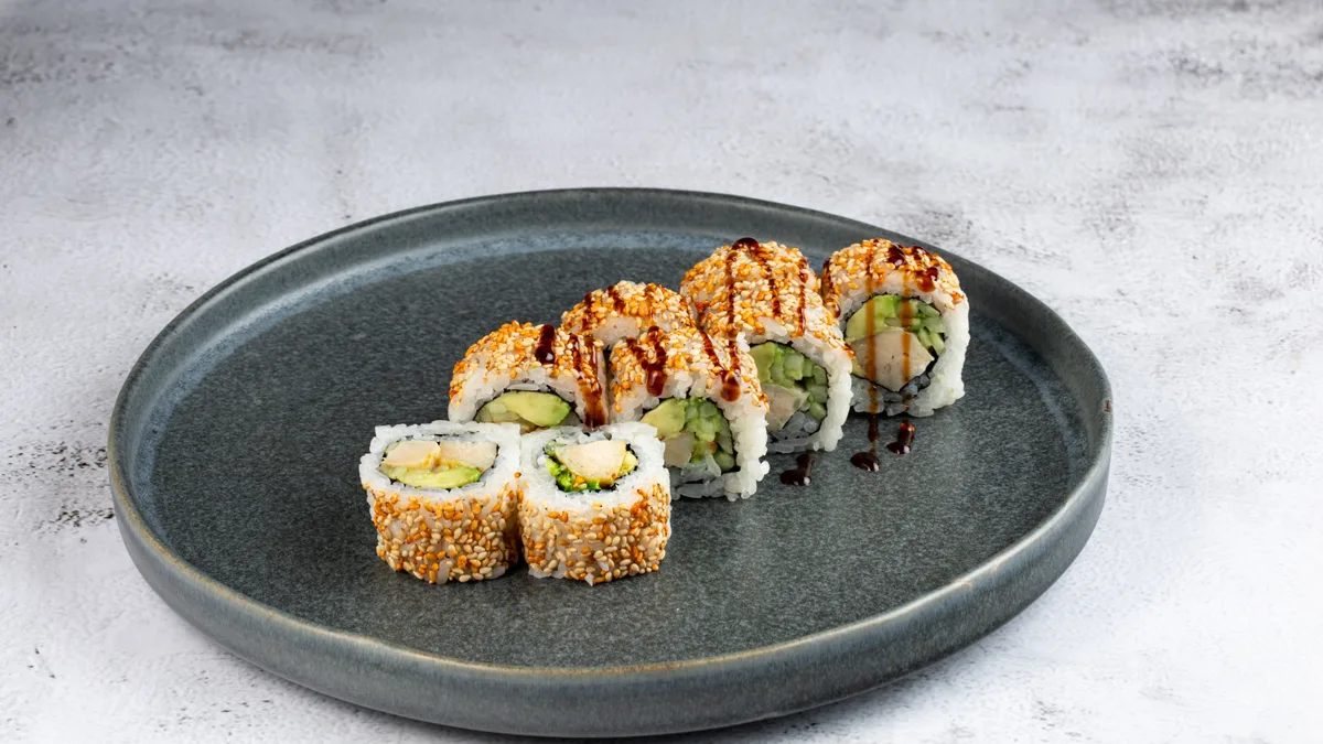 22B. Uramaki Kylling Roll