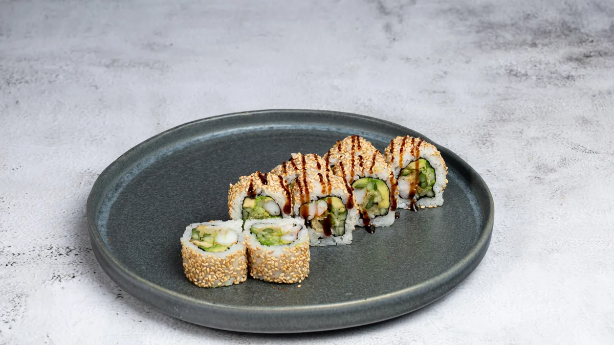 23B. Uramaki Friske Rejer