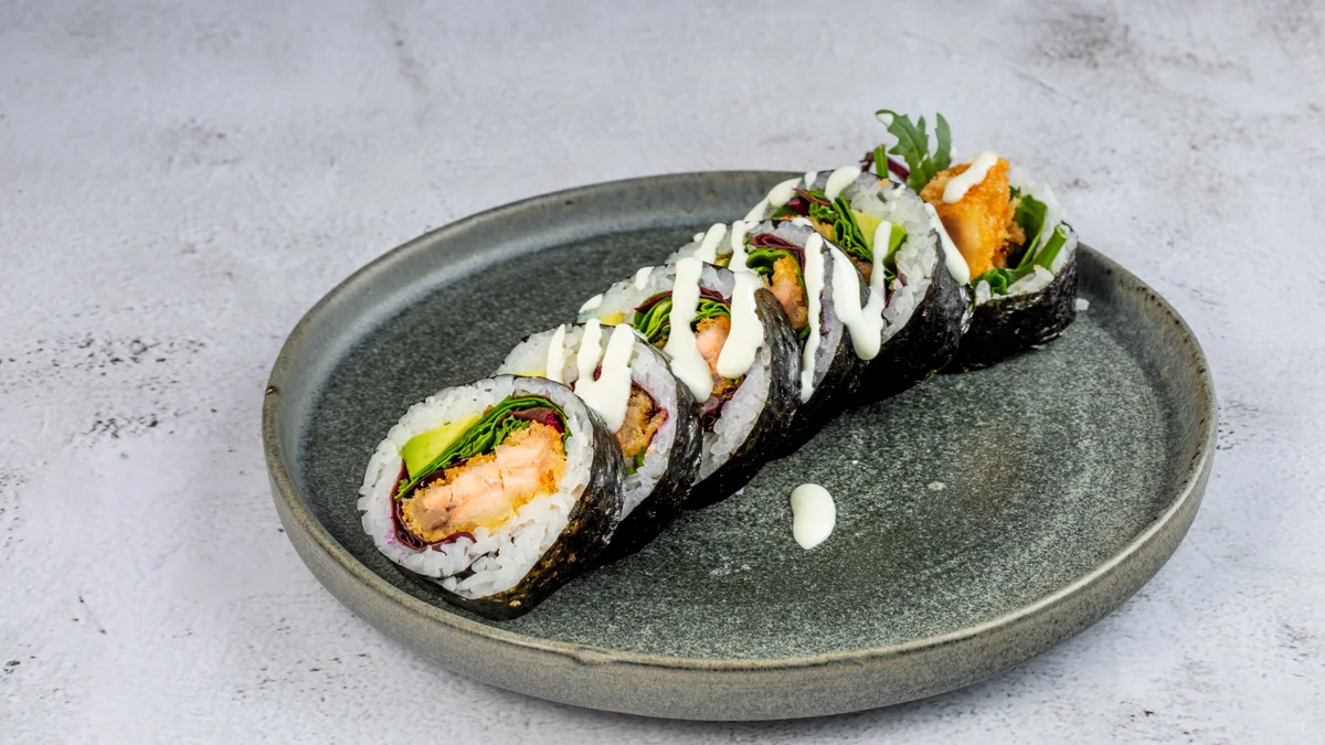 27B. Futomaki Crispy Salmon