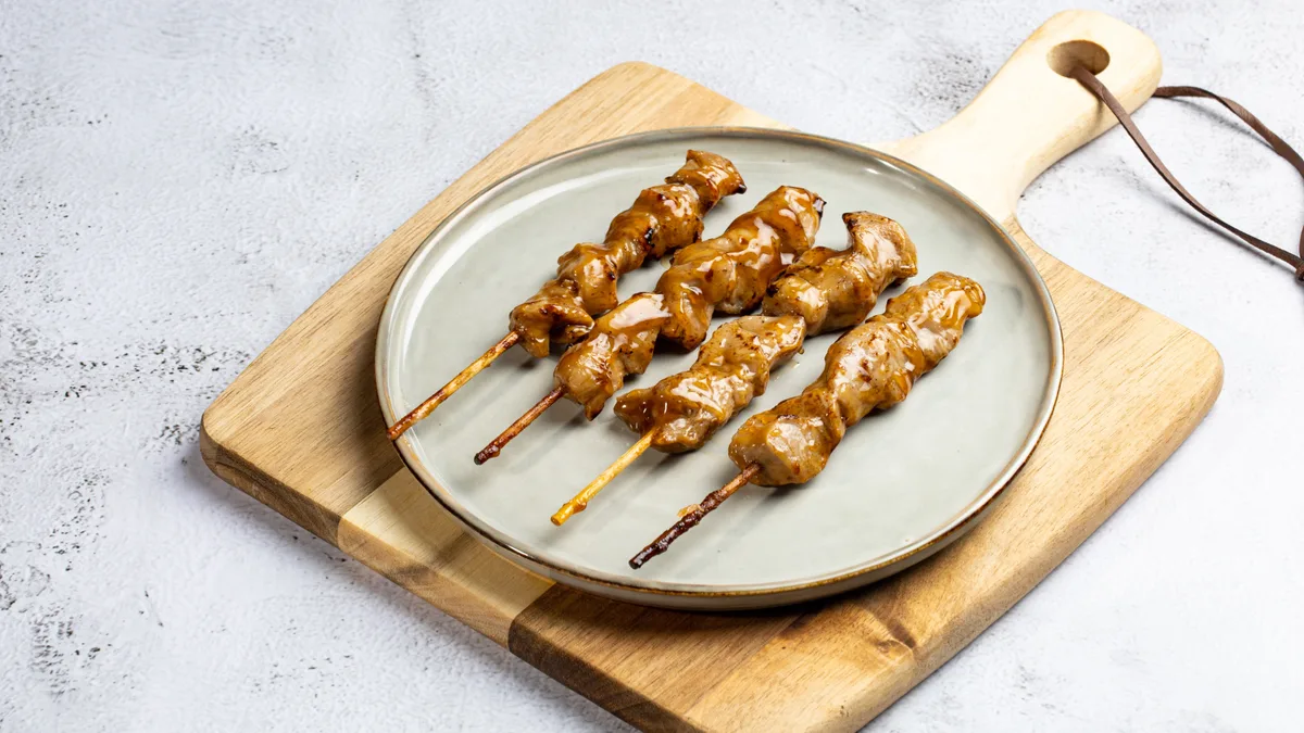 36B. Sticks Yakitori med sød soya (4 stk)
