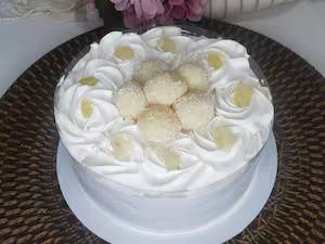 Bolo de Abacaxi com Coco 15Cm