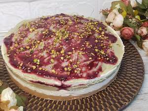 Torta de Pistache com Frutas Vermelhas 15 Cm