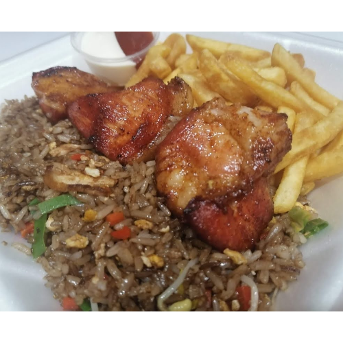 Arroz Mixto con Chicharron