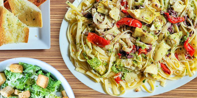 Tuscan Amore Pasta w/ Chicken