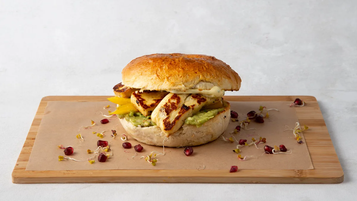 Vege halloumi burger