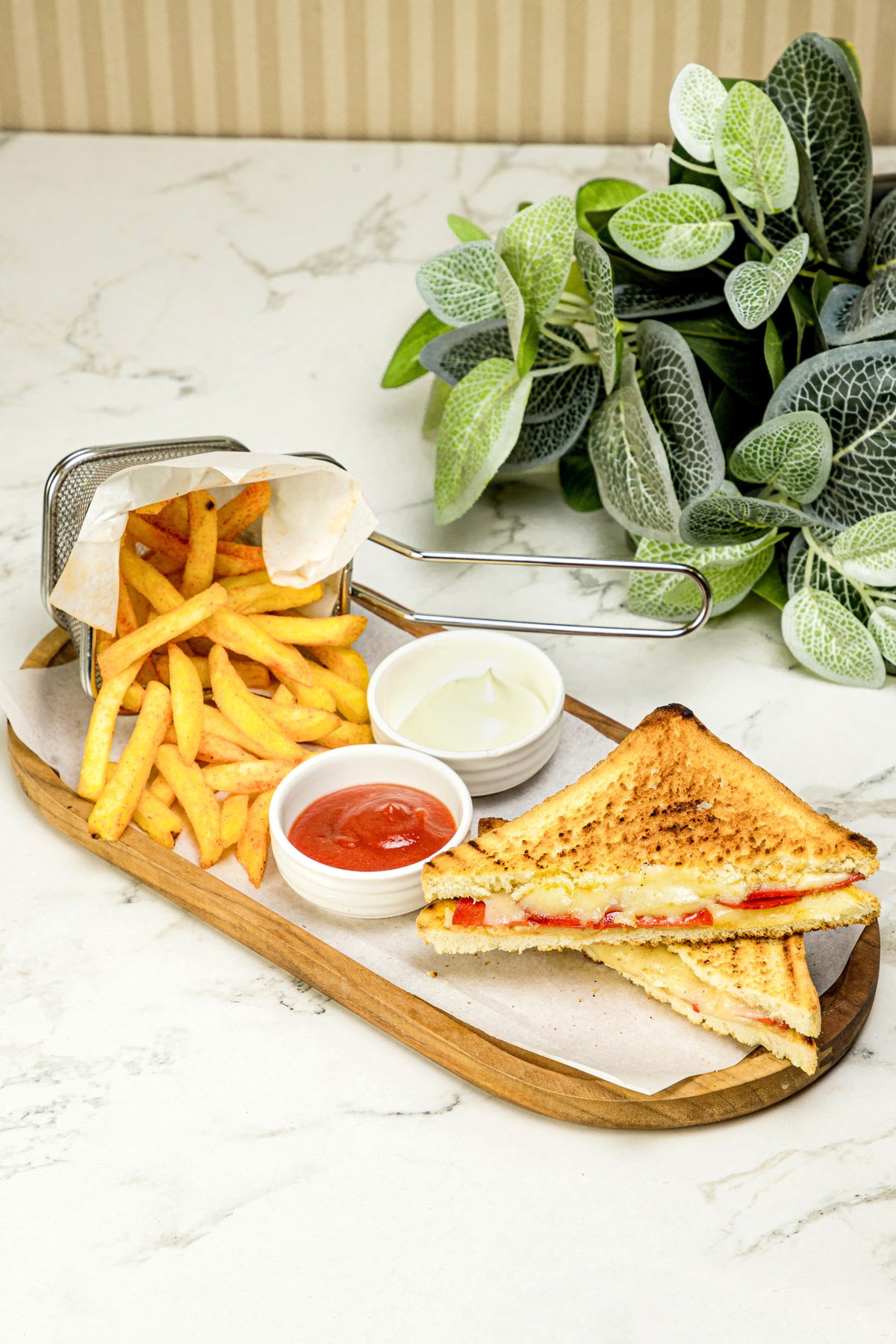Sucuklu Tost