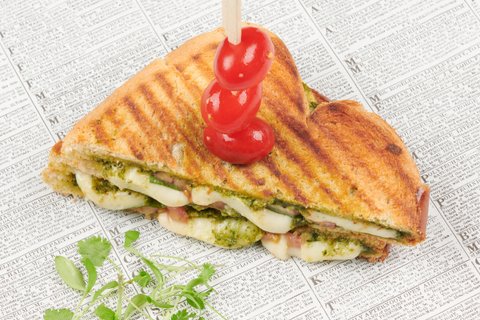 Pesto Caprese Breakfast Sandwich