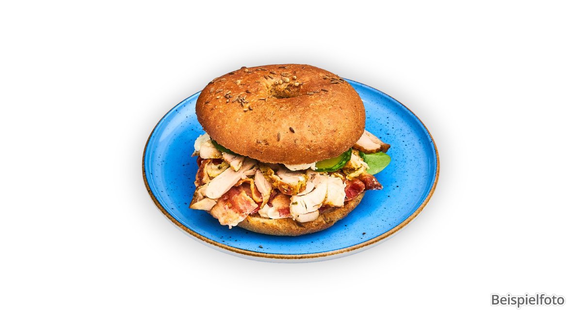 44. Hähnchen and Avocado Bagel