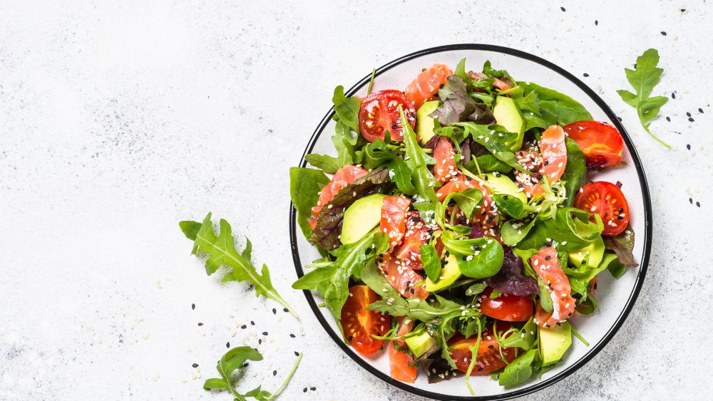 Cheesy Salmon Salat