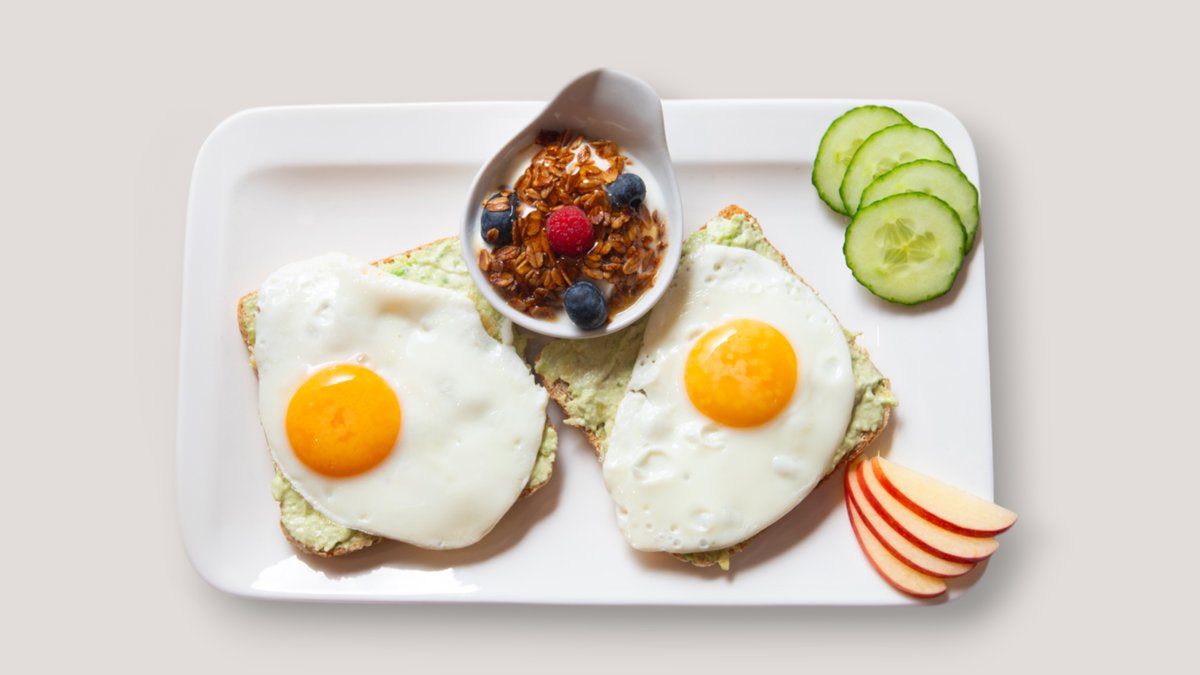 Double Avocado Toasty | Avocadocreme and Spiegelei