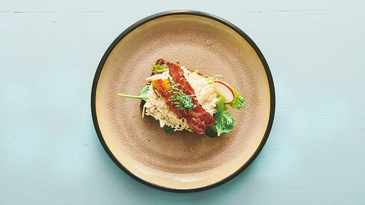 Smørrebrød hønsesalat