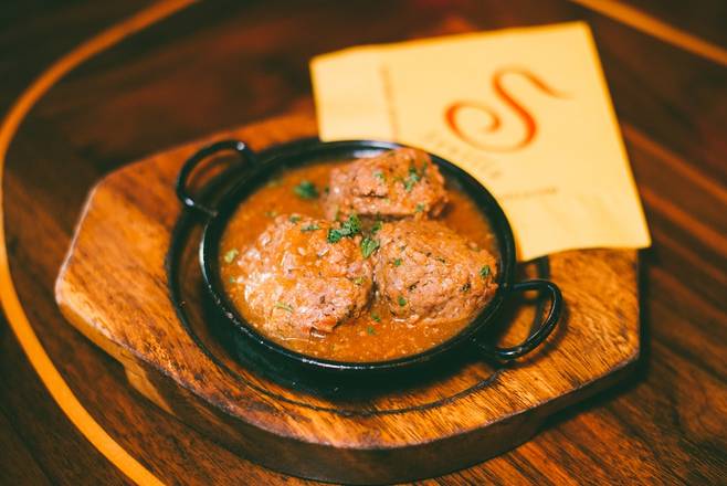 Albondigas al Jeres con Chorizo