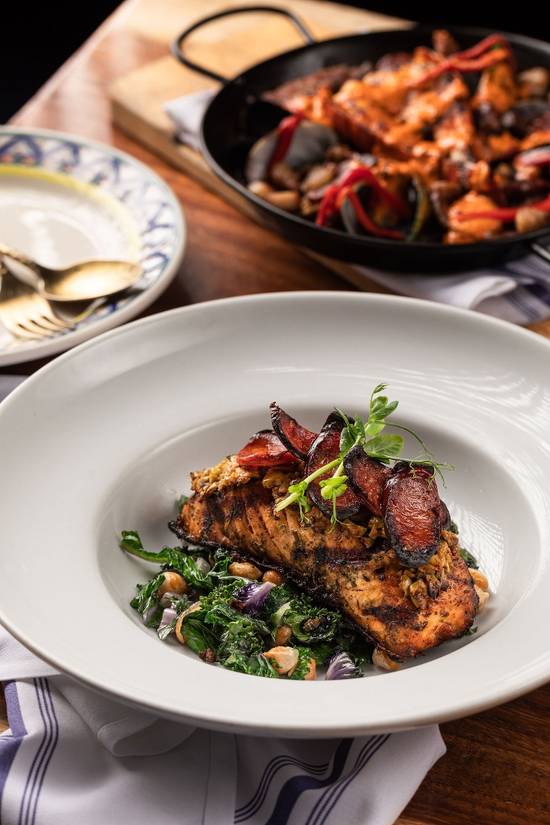 Salmon con Chorizo