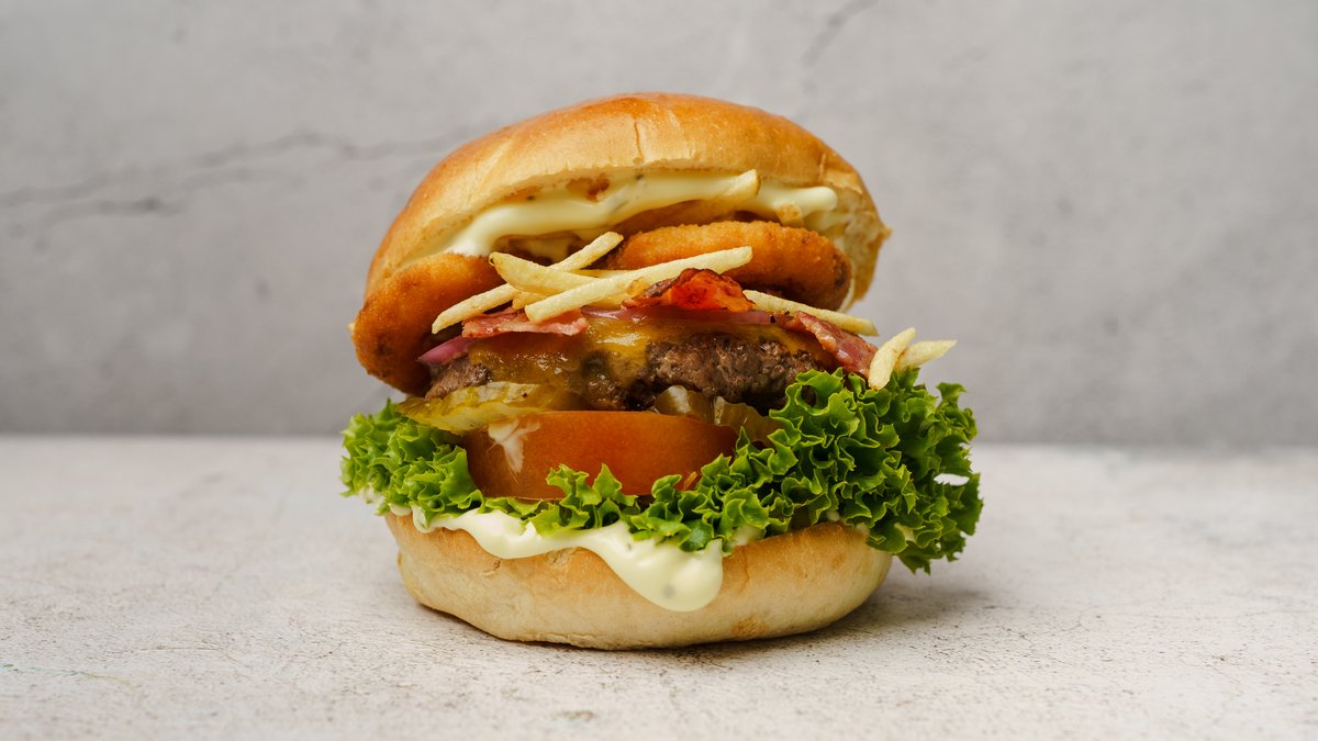 4. Bøf Bearnaise Burger